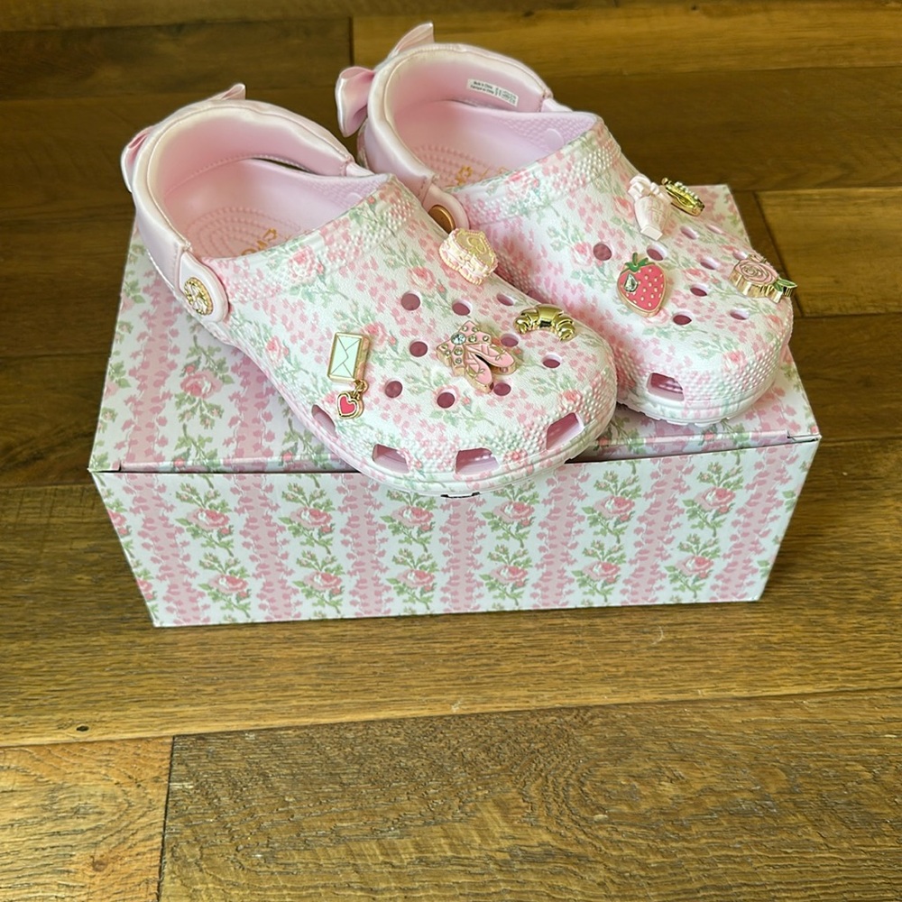 SOLD OUT NIB LoveShack Fancy X Croc Classic Clog